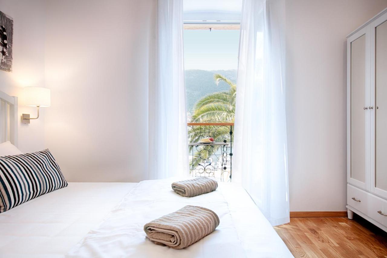 Seafront Rooms Koluna Komiža Екстериор снимка