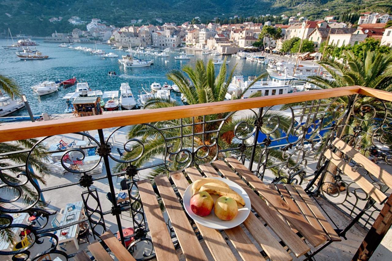 Seafront Rooms Koluna Komiža Екстериор снимка