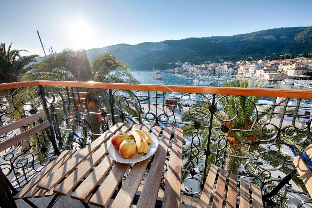 Seafront Rooms Koluna Komiža Екстериор снимка