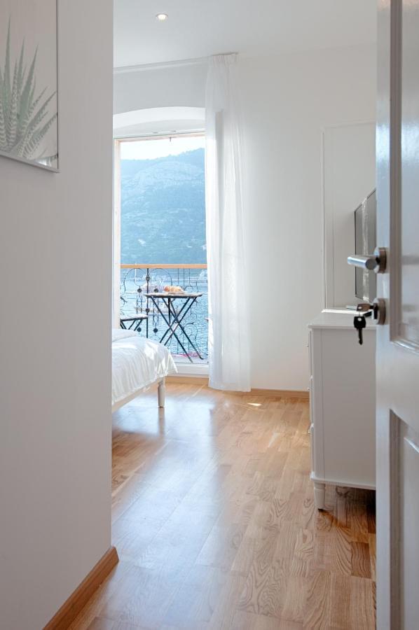 Seafront Rooms Koluna Komiža Екстериор снимка