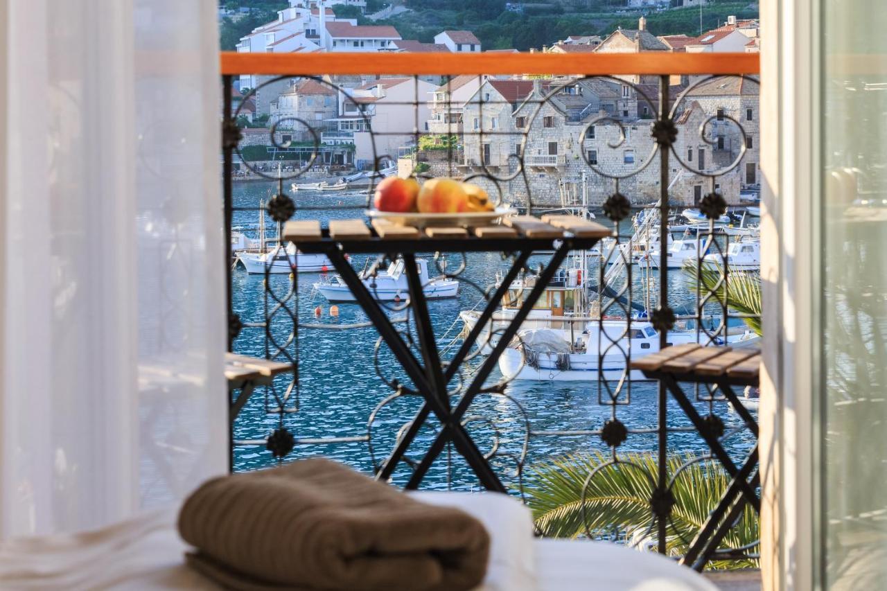 Seafront Rooms Koluna Komiža Екстериор снимка
