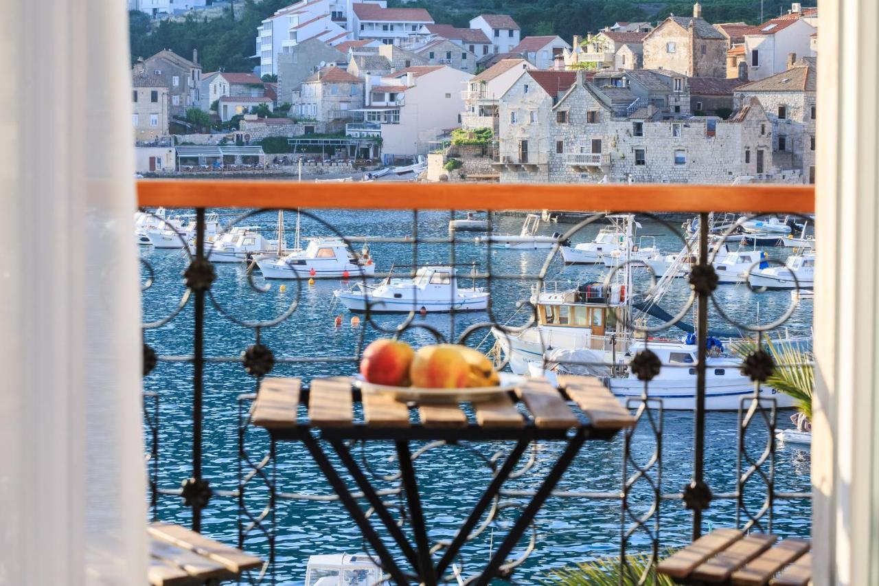 Seafront Rooms Koluna Komiža Екстериор снимка